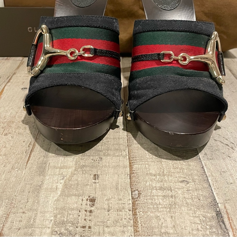 Authentic GUCCI Horsebit Monogram Canvas And Wood
Heels Clogs Mules Sz 8 - Picture 7 of 11